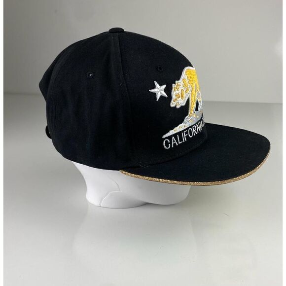 Pit Bull California Republic SnapBack Trucker Hat Black Yellow White Bear Star - Picture 3 of 8